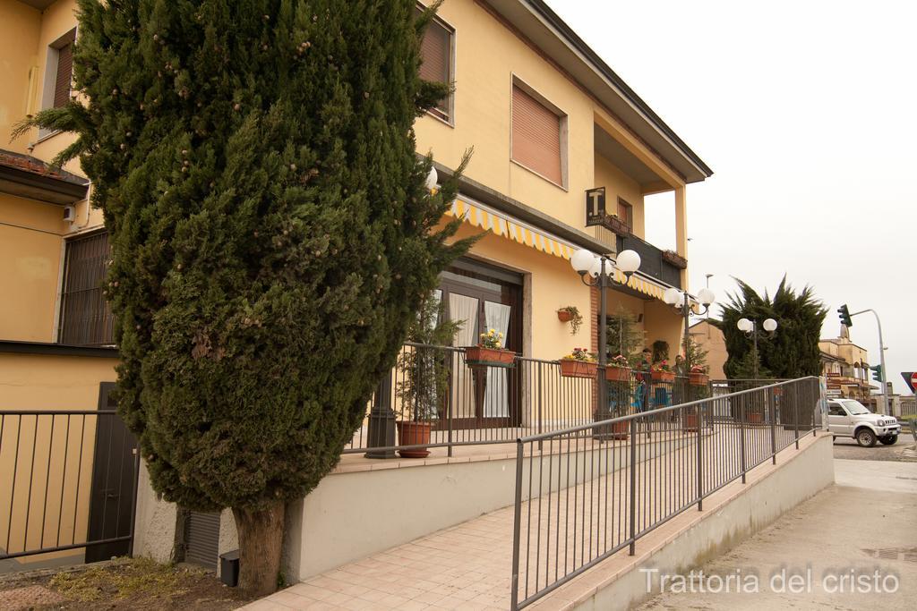 Affittacamere Trattoria Del Cristo Ospedaletto Lodigiano Exterior foto