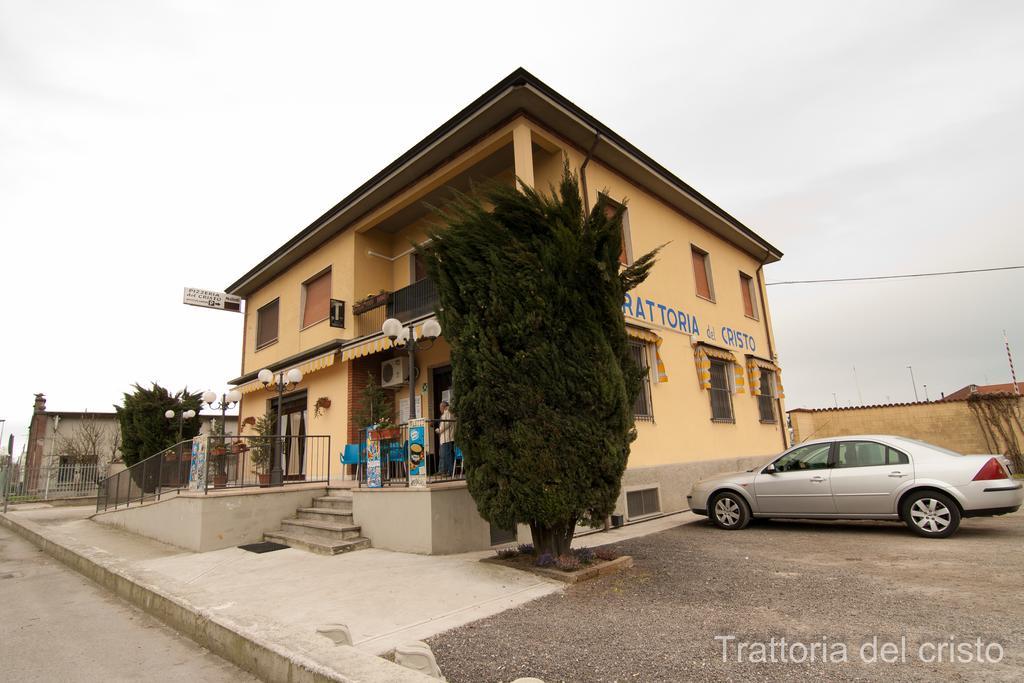 Affittacamere Trattoria Del Cristo Ospedaletto Lodigiano Exterior foto